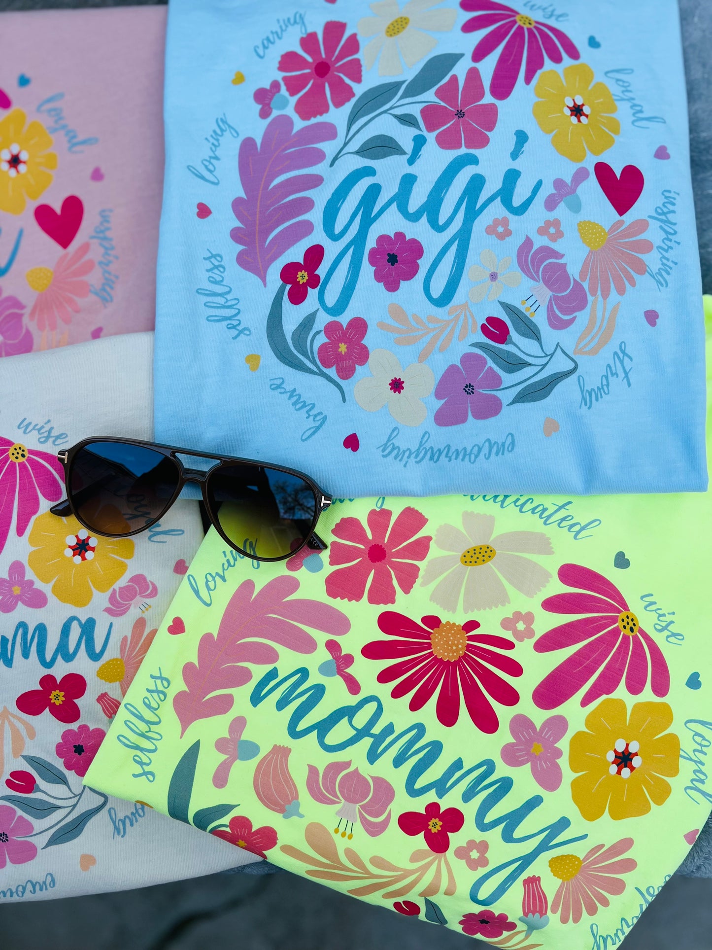 Circle Floral Mother's Day - PREORDER