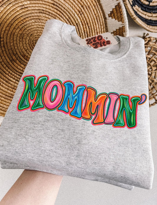Retro Colorful Mommin Crew