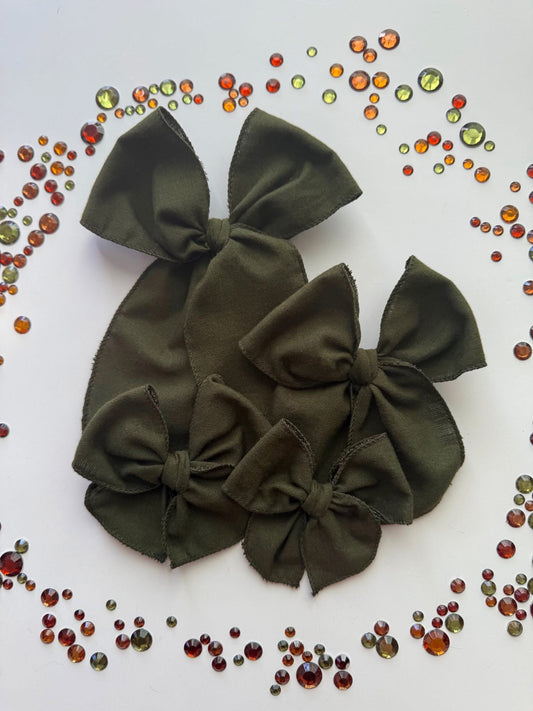 The Olive Green Bow - PREORDER